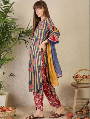 Women Printed Regular Pure Cotton Kurta with Trousers & With Dupatta 3