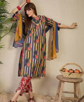 Women Printed Regular Pure Cotton Kurta with Trousers & With Dupatta 5