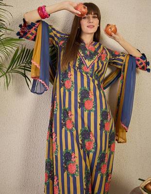 Women Printed Regular Pure Cotton Kurta with Trousers & With Dupatta 6