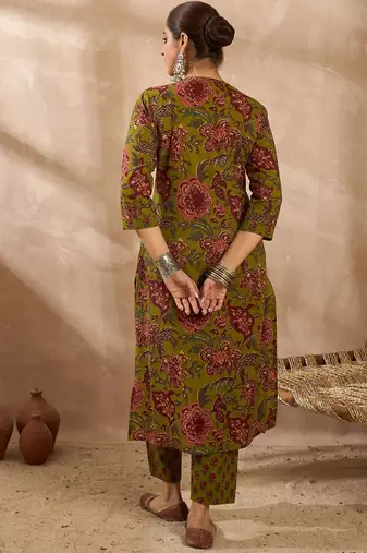 Floral Printed Notch Neck Pure Cotton Kurta With Trousers
