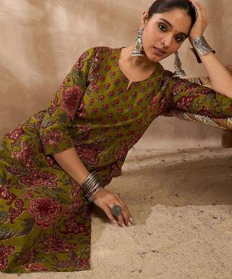 Floral Printed Notch Neck Pure Cotton Kurta With Trousers 6