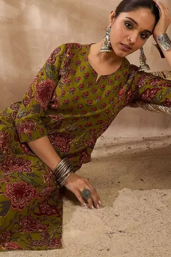 Floral Printed Notch Neck Pure Cotton Kurta With Trousers