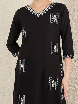 Women Floral Embroidered Cotton Kurta with Trousers & Dupatta 3
