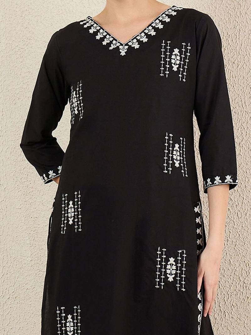 Women Floral Embroidered Cotton Kurta with Trousers & Dupatta