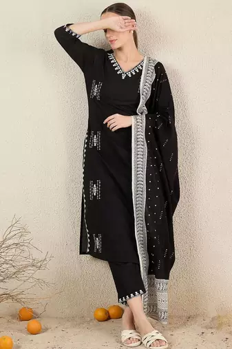 Women Floral Embroidered Cotton Kurta with Trousers & Dupatta