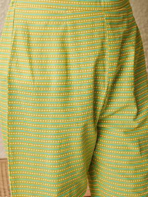 Floral Printed V-Neck Pure Cotton Straight Kurta With Trousers And Dupatta 3