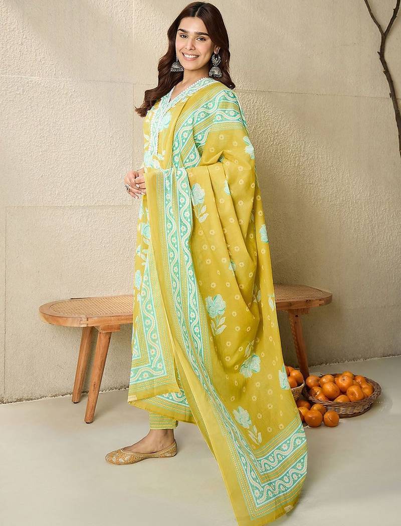 Floral Printed V-Neck Pure Cotton Straight Kurta With Trousers And Dupatta