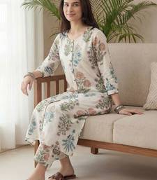 Women Floral Printed Regular Pure Cotton Kurta with Trousers