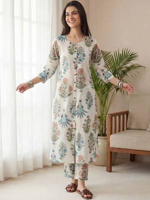 Women Floral Printed Regular Pure Cotton Kurta with Trousers 3