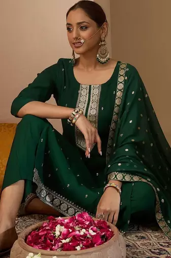 Women Ethnic Motifs Embroidered Regular Thread Work Kurta with Trousers & With Dupatta