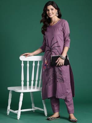 Women Floral Embroidered Regular Thread Work Pure Cotton Kurta with Trousers 1