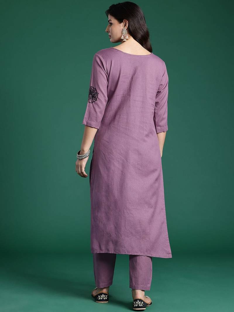 Women Floral Embroidered Regular Thread Work Pure Cotton Kurta with Trousers