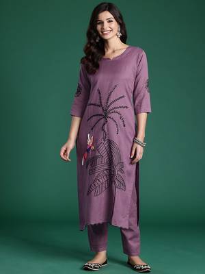 Women Floral Embroidered Regular Thread Work Pure Cotton Kurta with Trousers 6