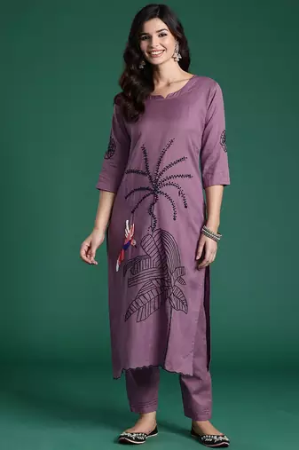 Women Floral Embroidered Regular Thread Work Pure Cotton Kurta with Trousers