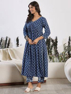 V-Neck Floral Printed Empire Pure Cotton Kurta with Trouser 2