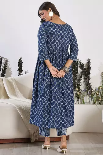 V-Neck Floral Printed Empire Pure Cotton Kurta with Trouser