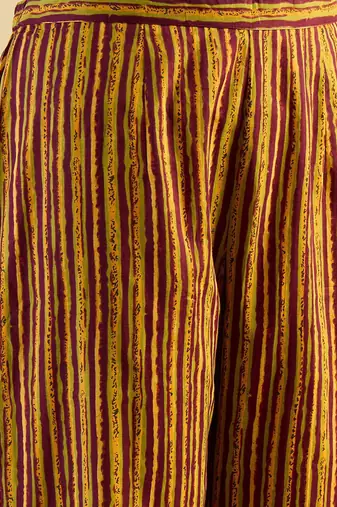 Floral Printed V-Neck Pure Cotton Straight Kurta With Trousers & Dupatta