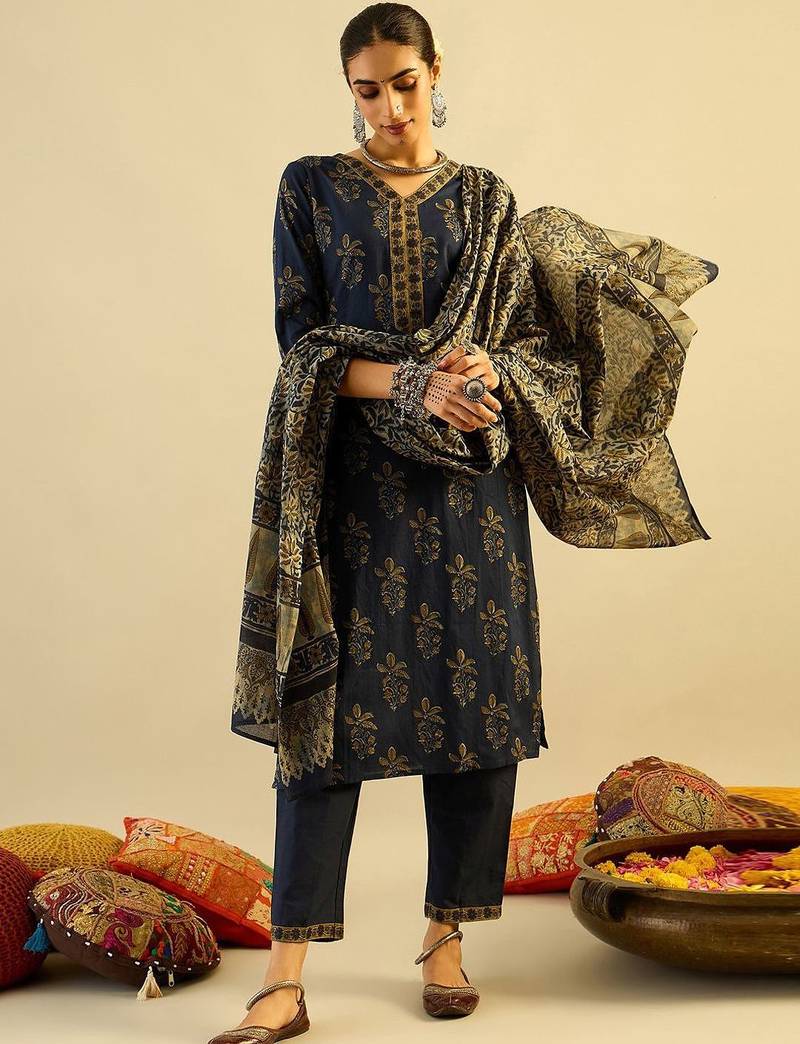 Navy Blue Floral Printed V-Neck Pure Cotton Kurta with Trousers & Dupatta