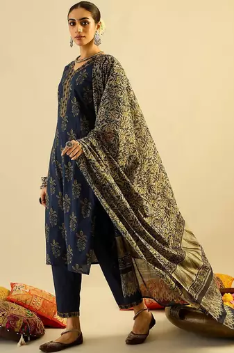 Navy Blue Floral Printed V-Neck Pure Cotton Kurta with Trousers & Dupatta