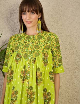 Women Ethnic Motifs Printed Cotton A-Line Kurta with Trousers 2