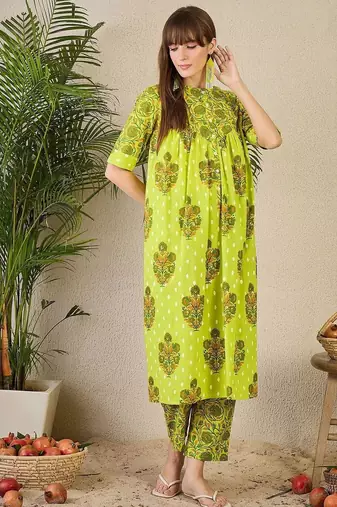 Women Ethnic Motifs Printed Cotton A-Line Kurta with Trousers