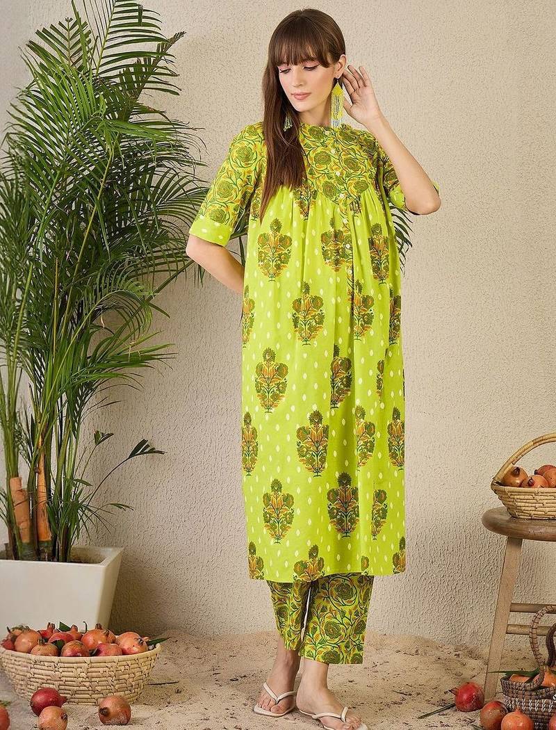 Women Ethnic Motifs Printed Cotton A-Line Kurta with Trousers
