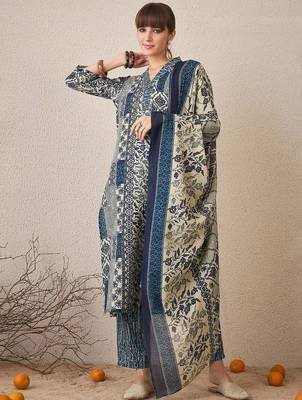 Women Floral Printed Regular Pure Cotton Kurta with Trousers & With Dupatta 5