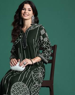 Printed Beads & Stones Kurta with Trousers 2