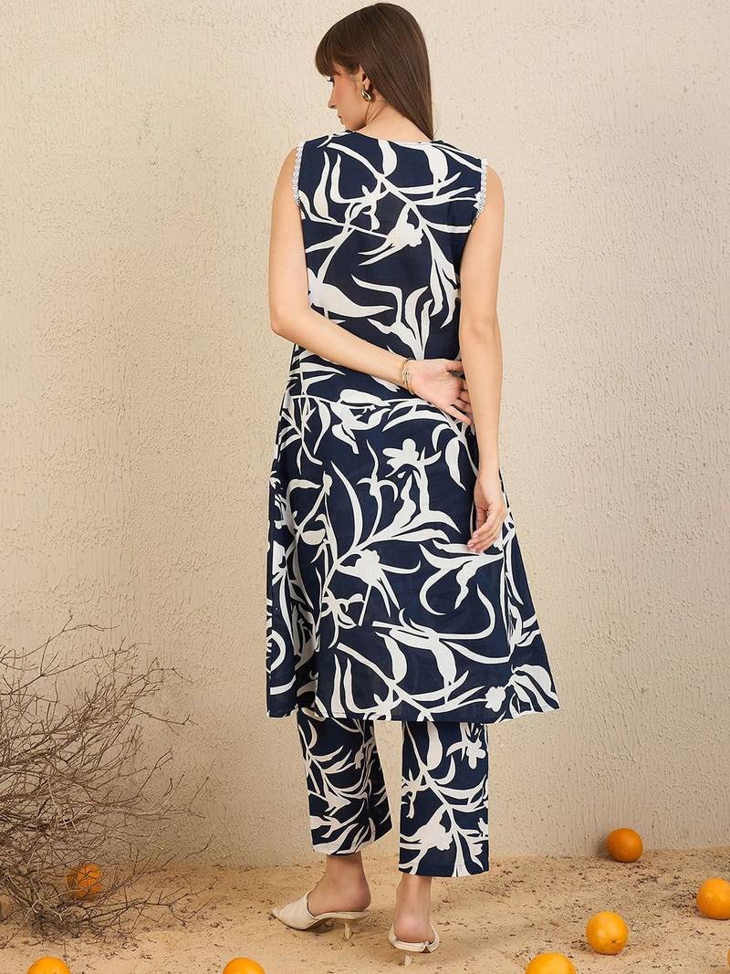 Women Printed Regular Pure Cotton Kurta with Trousers