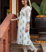 Women Floral Printed Angrakha Pure Cotton Kurta with Trousers