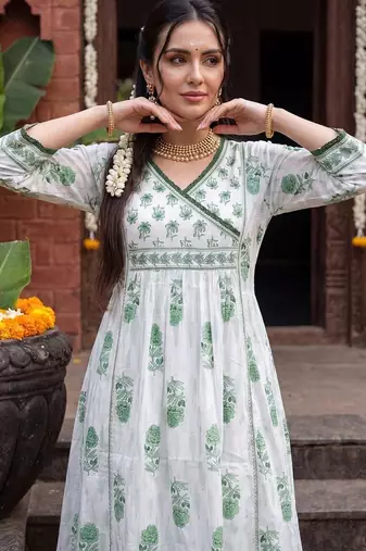 Women Floral Printed Angrakha Pure Cotton Kurta with Trousers