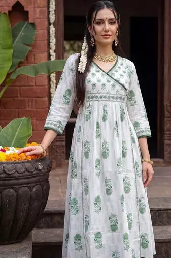 Women Floral Printed Angrakha Pure Cotton Kurta with Trousers