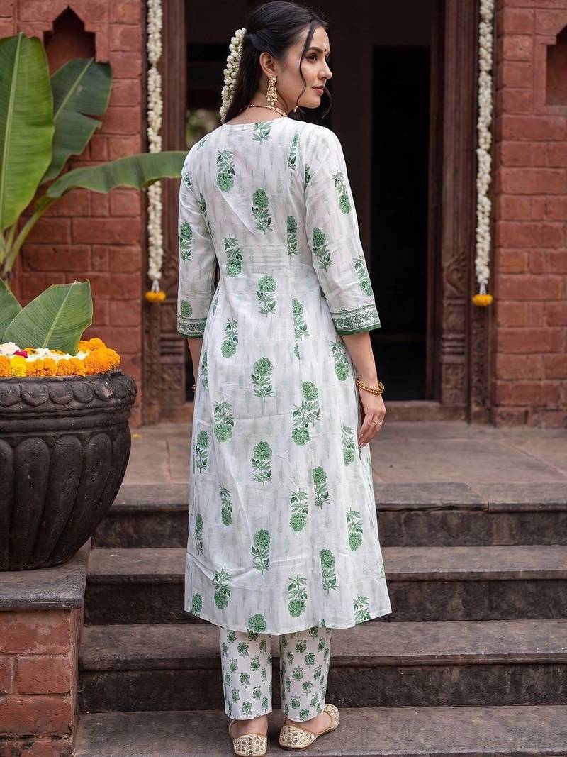 Women Floral Printed Angrakha Pure Cotton Kurta with Trousers