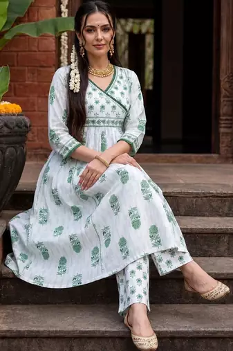 Women Floral Printed Angrakha Pure Cotton Kurta with Trousers