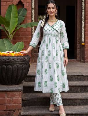 Women Floral Printed Angrakha Pure Cotton Kurta with Trousers 6