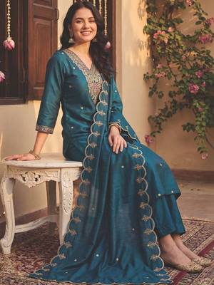Women Ethnic Motifs Embroidered Regular Sequinned Kurta with Trousers & With Dupatta 3