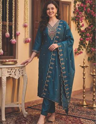 Women Ethnic Motifs Embroidered Regular Sequinned Kurta with Trousers & With Dupatta 6