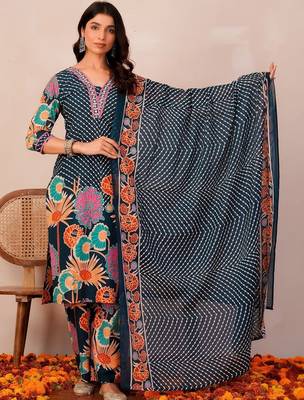 Women Floral Printed Regular Thread Work Pure Cotton Kurta with Palazzos & With Dupatta 7