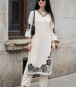 Women Floral Embroidered Regular Thread Work Kurta with Trousers