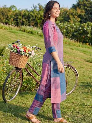 Women Printed Regular Beads and Stones Pure Cotton Kurta with Trousers 6