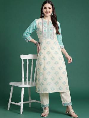 Women Floral Printed Regular Beads and Stones Pure Cotton Kurta with Trousers 6
