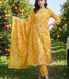 Women Floral Printed Regular Mirror Work Kurta with Trousers & With Dupatta