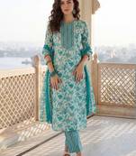 Women Floral Printed Regular Beads and Stones Kurta with Trousers & With Dupatta