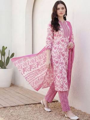 Women Floral Printed Regular Beads and Stones Kurta with Trousers & With Dupatta 1