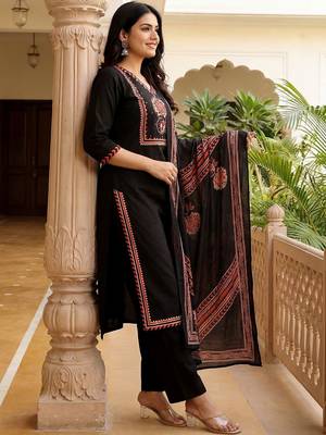 Women Ethnic Motifs Printed Regular Mirror Work Pure Cotton Kurta with Trousers & With Dupatta 4