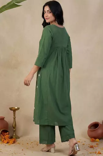 Women Ethnic Motifs Embroidered Panelled Thread Work Kurta with Palazzos