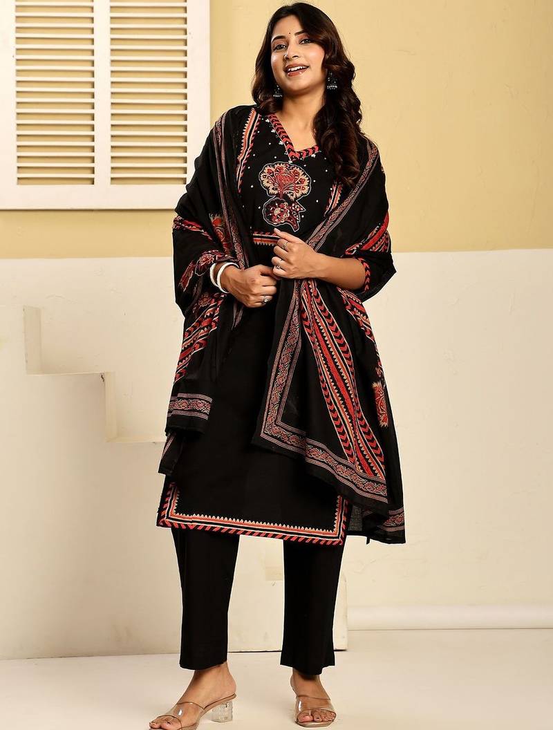 Women Ethnic Motifs Printed Regular Pure Cotton Kurta with Trousers & With Dupatta