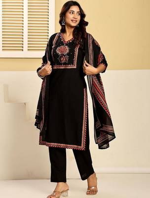 Women Ethnic Motifs Printed Regular Pure Cotton Kurta with Trousers & With Dupatta 2