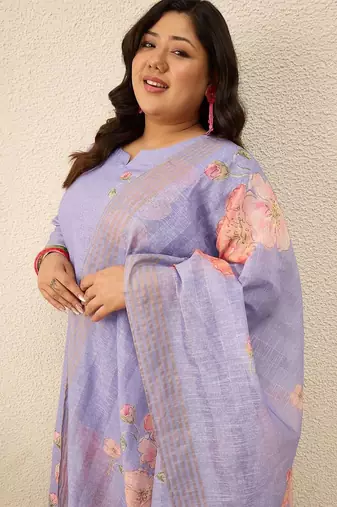 Plus Size Floral Printed Regular Kurta with Trousers & With Dupatta