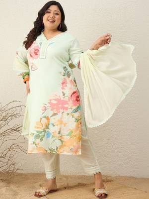 Plus Size Floral Printed Regular Kurta with Trousers & With Dupatta 5